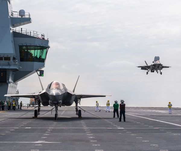 イギリス海軍 空母 F-35 809 飛行隊 パッチ ハイマスト イギリス海軍のF-35Bは「シーライトニング」と命名されるかも